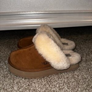 Chestnut ugg platform